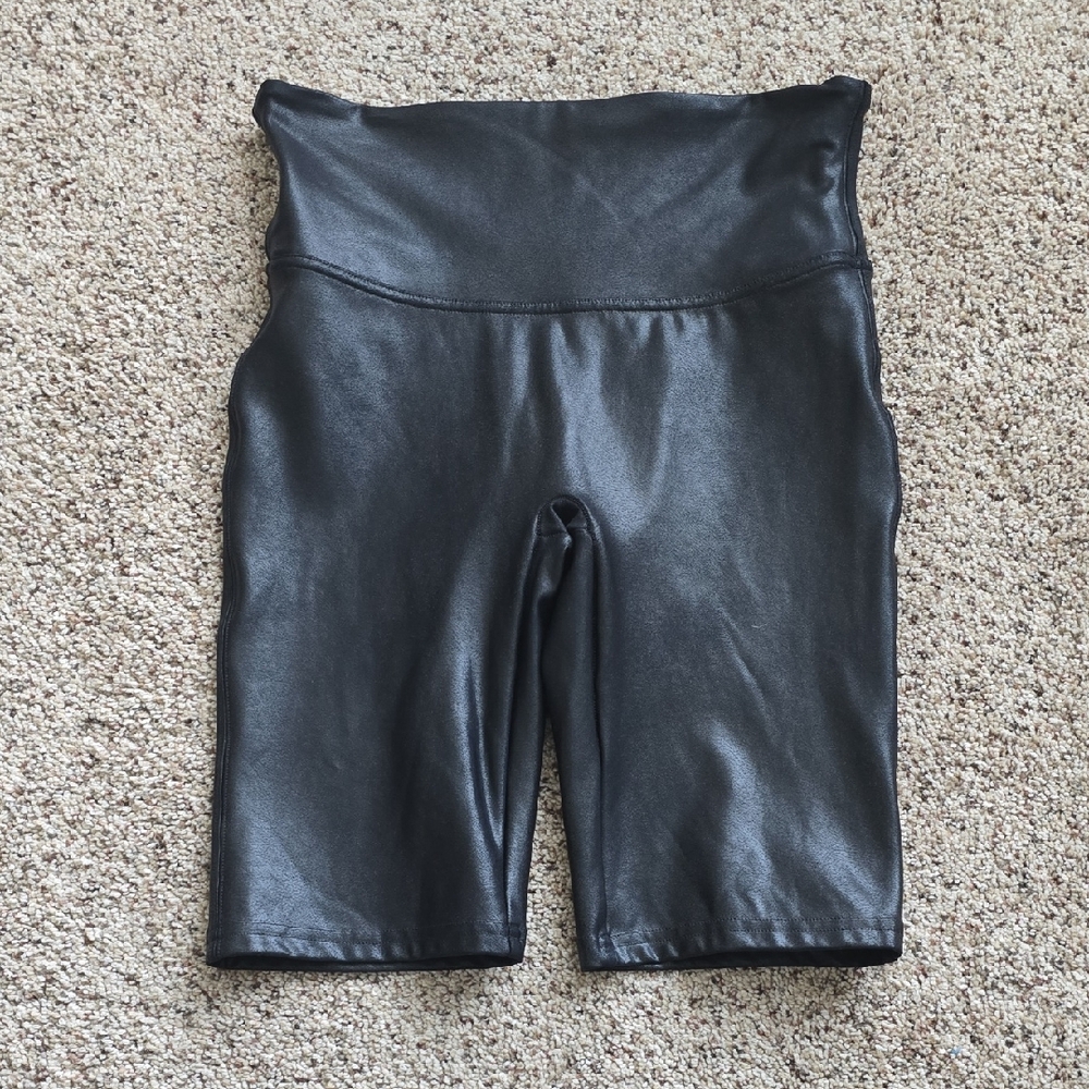 Like New!  SPANX sz M Black Faux Leather Bike Shorts